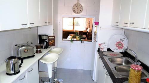 Apartamento Claire Seaview & Beach-apartment