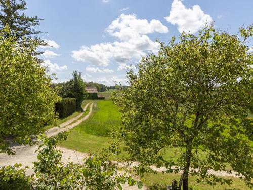 Fantastic Holiday Home In D�gagnac With Jacuzzi