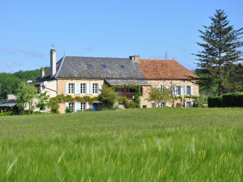 Fantastic Holiday Home In D�gagnac With Jacuzzi