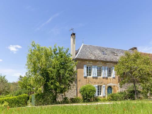 Fantastic Holiday Home In D�gagnac With Jacuzzi