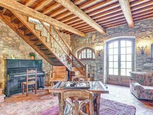 Elegant Holiday Home In Castel Viscardo With Terrace And Bbq