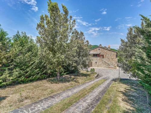Elegant Holiday Home In Castel Viscardo With Terrace And Bbq
