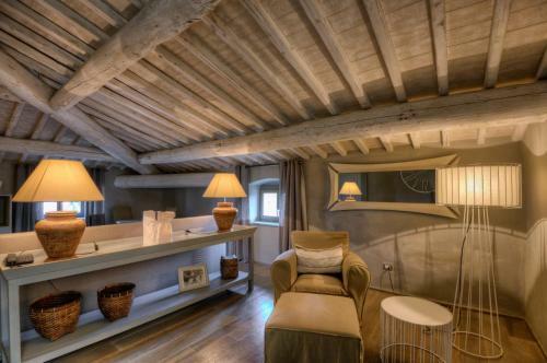 Villa Sassolini Luxury Boutique Hotel