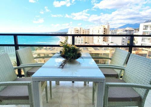 Apartamento Skol 701. One Bedroom Duplex With Exceptional Sea Views.