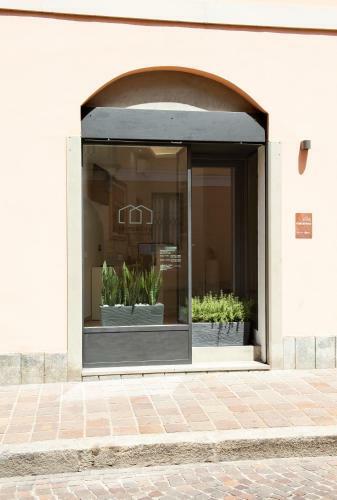 Hostal Monza City Rooms & Studios