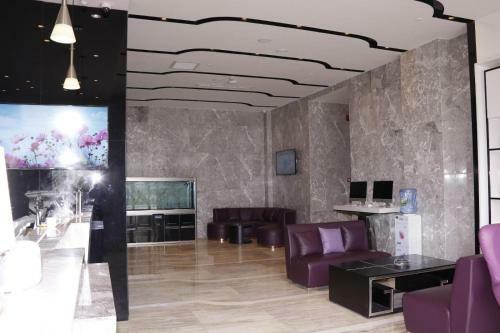 Lavande Hotel Longnan Changjiang River Avenue