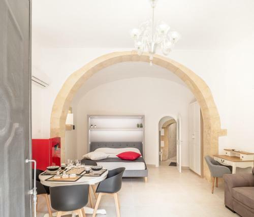 Eloro - Luxury Suite & Apartment
