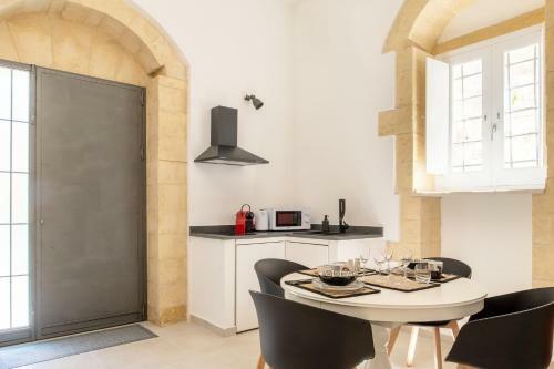 Eloro - Luxury Suite & Apartment