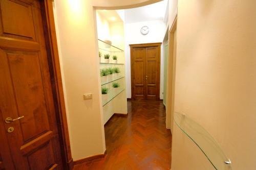 Hostal Corso 151