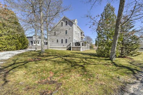 Multi-level Marion House Loft, Deck And Ocean Views