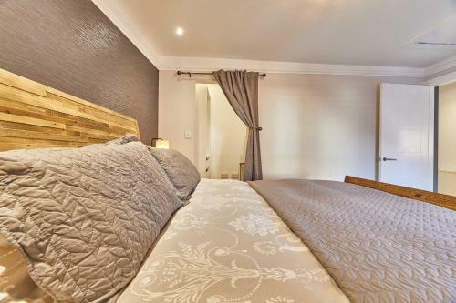 Host & Stay - The Carriage House