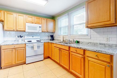 Brooklyn's Casa Rosa & Hitch Apartment
