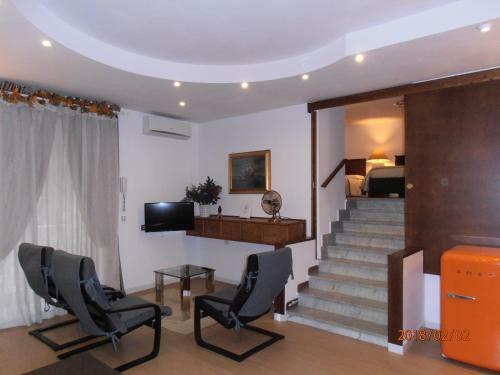 La Residenza Napoli Chiaia Short Let Apartments