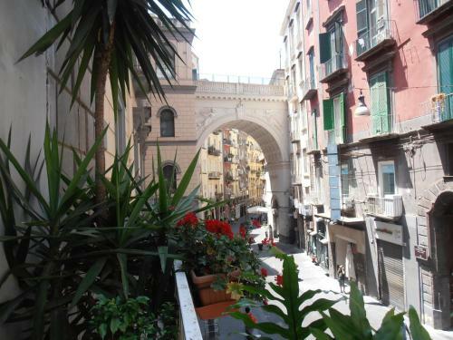 La Residenza Napoli Chiaia Short Let Apartments