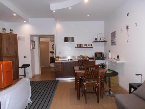 La Residenza Napoli Chiaia Short Let Apartments