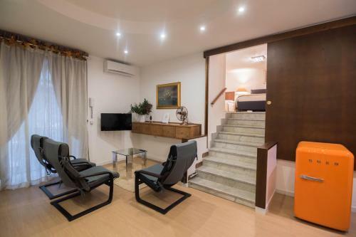 La Residenza Napoli Chiaia Short Let Apartments