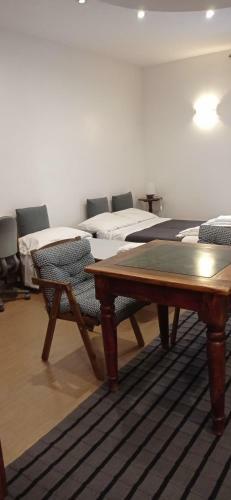 La Residenza Napoli Chiaia Short Let Apartments