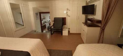 La Residenza Napoli Chiaia Short Let Apartments