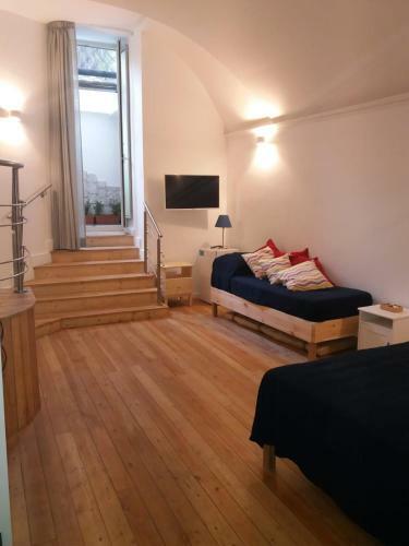 Hostal Munaciello Rooms