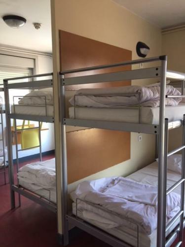 Albergue Auberge De Jeunesse Hi Grenoble