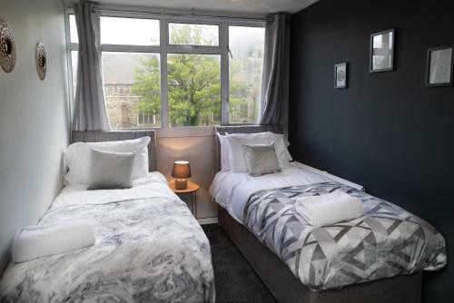 Apartamento Large Modern Contractor House - Free Parking - Staycations Welcome By Comfyworkers