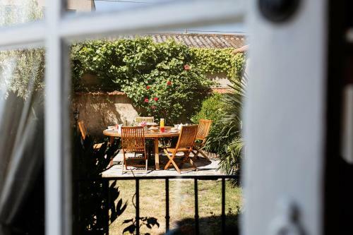Bed & Breakfast Maison D'h�tes La Poterne