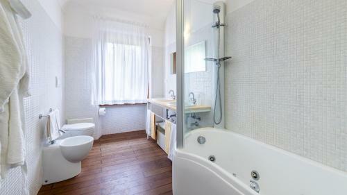Villa Cascina La Valle 10&2