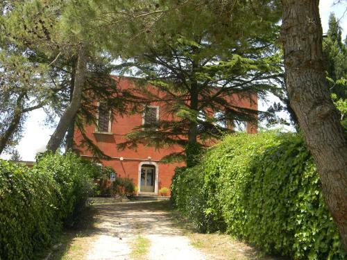 Dimora Del Falconiere B&B