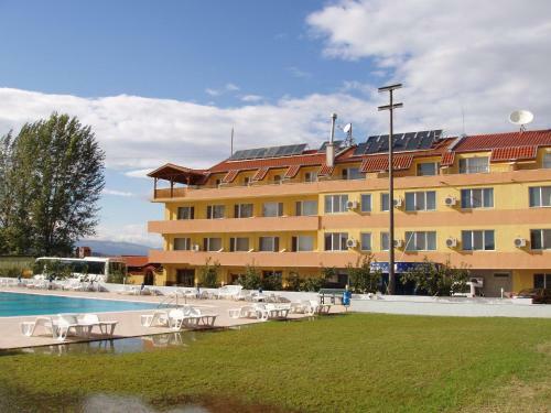 Hotel Komitite Complex