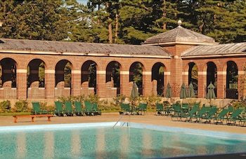 Hotel Gideon Putnam Resort & Spa