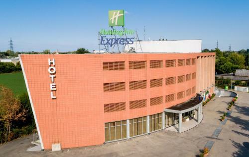 Holiday Inn Express Parma, An Ihg Hotel