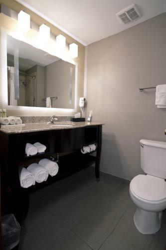 Holiday Inn Express Adrian, An Ihg Hotel