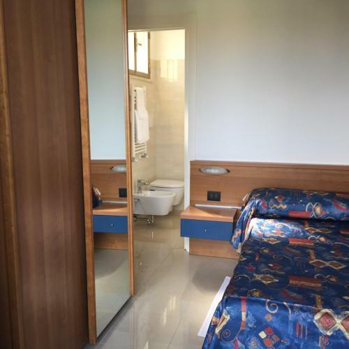 Hotel Athena