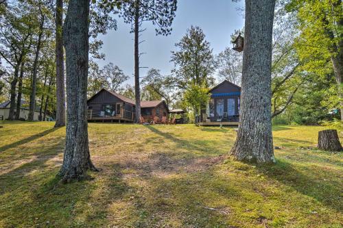 Cabin On Rush Lake With Tiki Bar, Grill And Kayaks!