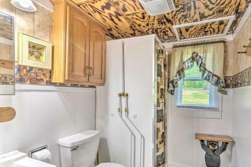 Waterfront Paradise Lake Cottage With Pvt Dock!