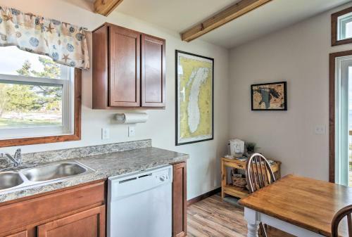 St Ignace Cottage With Deck And Beach On Lake Huron!
