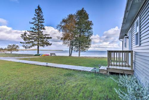 St Ignace Cottage With Deck And Beach On Lake Huron!