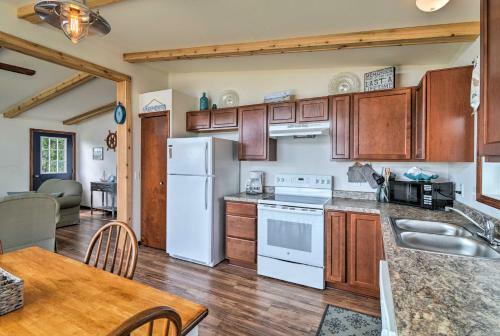 St Ignace Cottage With Deck And Beach On Lake Huron!