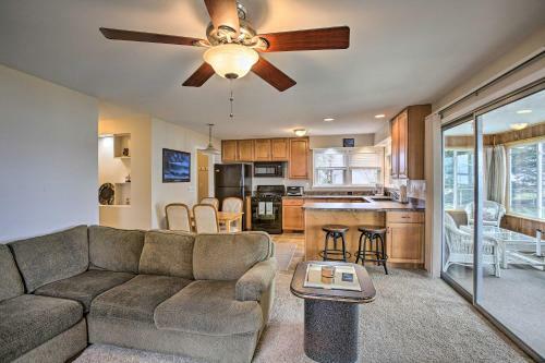 Peaceful Lakefront Houghton Lake Property With Deck!