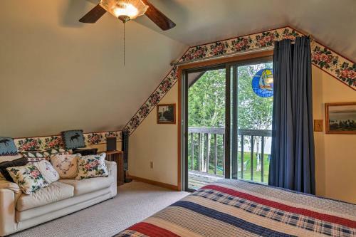 Idyllic Lake Leelanau Cottage With Dock And Fire Pit!