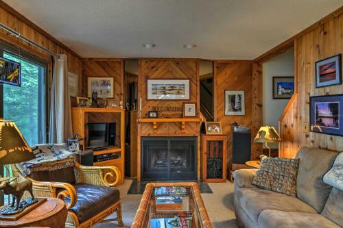Idyllic Lake Leelanau Cottage With Dock And Fire Pit!