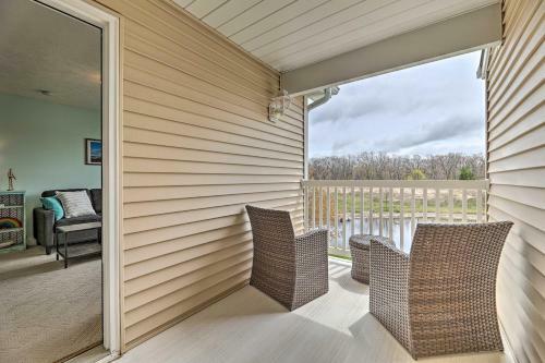 Apartamento Manistee Condo With Deck 300 Ft To Beachfront!