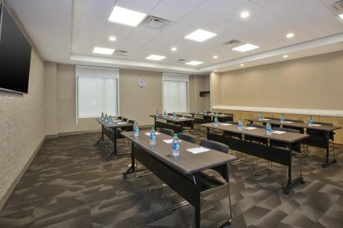 Hotel Home2 Suites By Hilton West Bloomfield, Mi