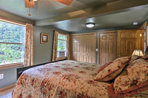 Roscommon Home With Deck, 7 Mi To Higgins Lake!