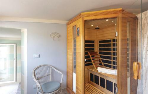 Three-bedroom Apartment In Viareggio
