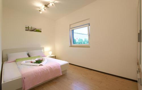 Nice Home In Jadreski With 4 Bedrooms