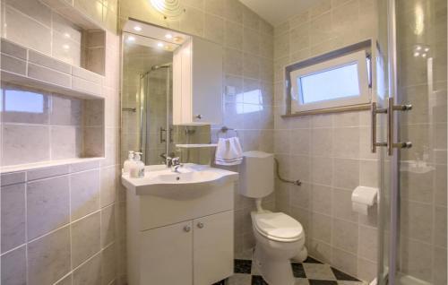 Nice Home In Jadreski With 4 Bedrooms