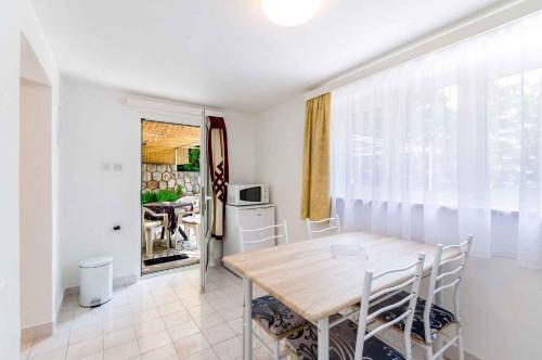 Apartments In Crikvenica 39415