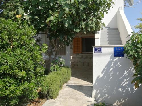 Apartment 4756-1 For 3 Pers. In Vini?ce