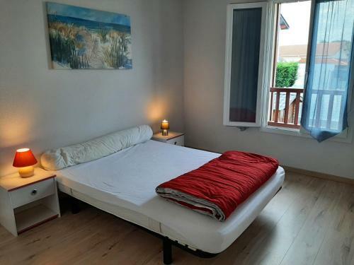 Villa Angresse, 3 Bedrooms, 7 Persons - Fr-1-239-689